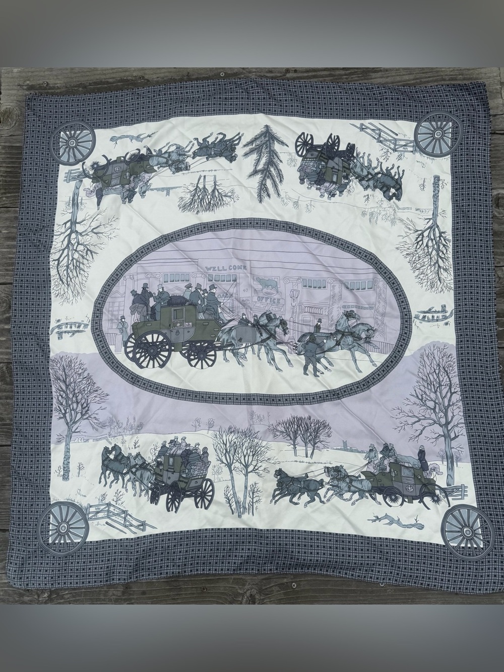 Foréle Silk Scarf 34x34 inches
